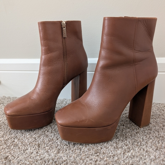 Gianni Bini taupe brown tan platform heeled boot bootie shoe - Picture 1 of 4